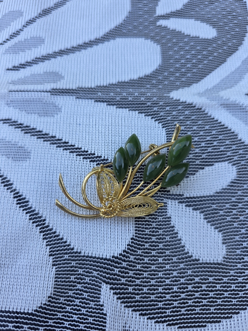 Vintage Gold-Plated Floral Brooch with Green Stone Leaves